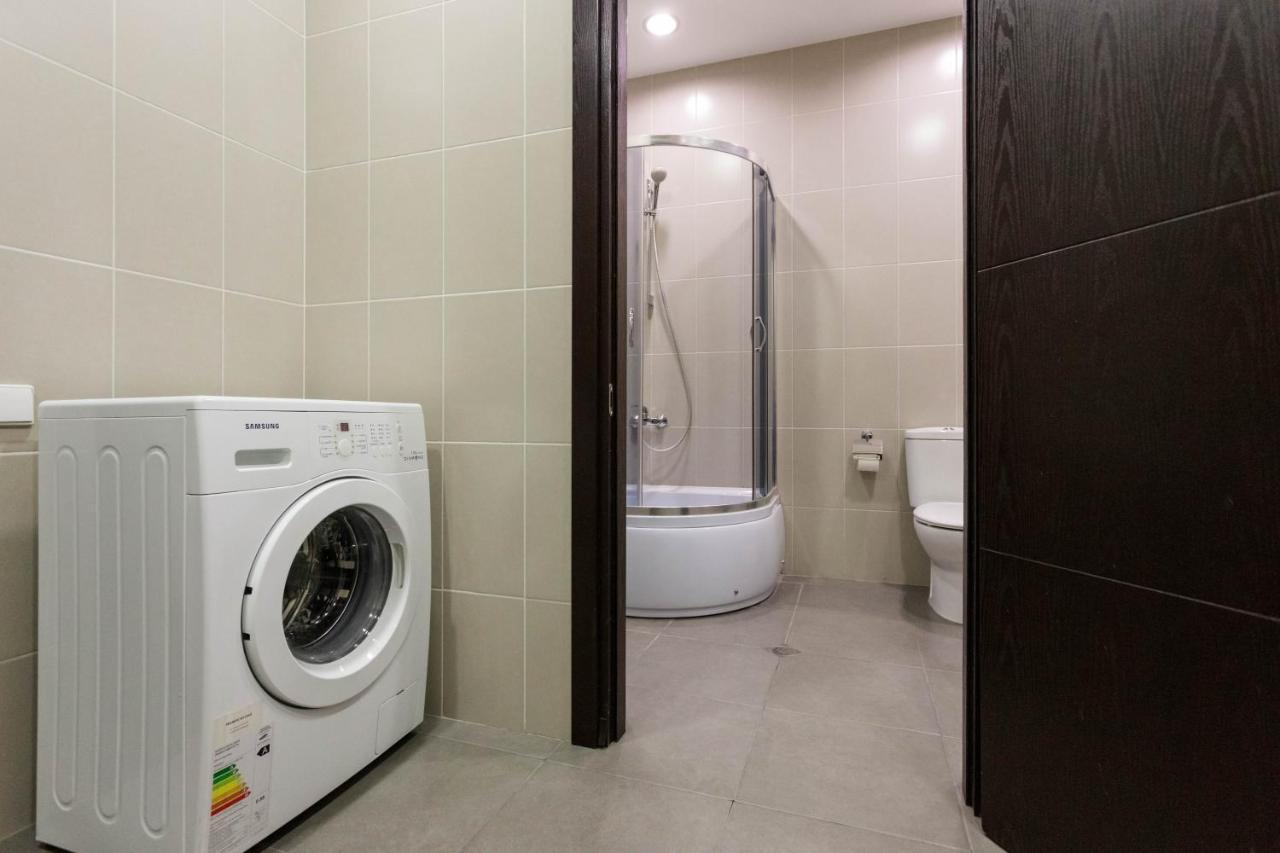 Apartment In The City Center Lll Tbilisi Esterno foto
